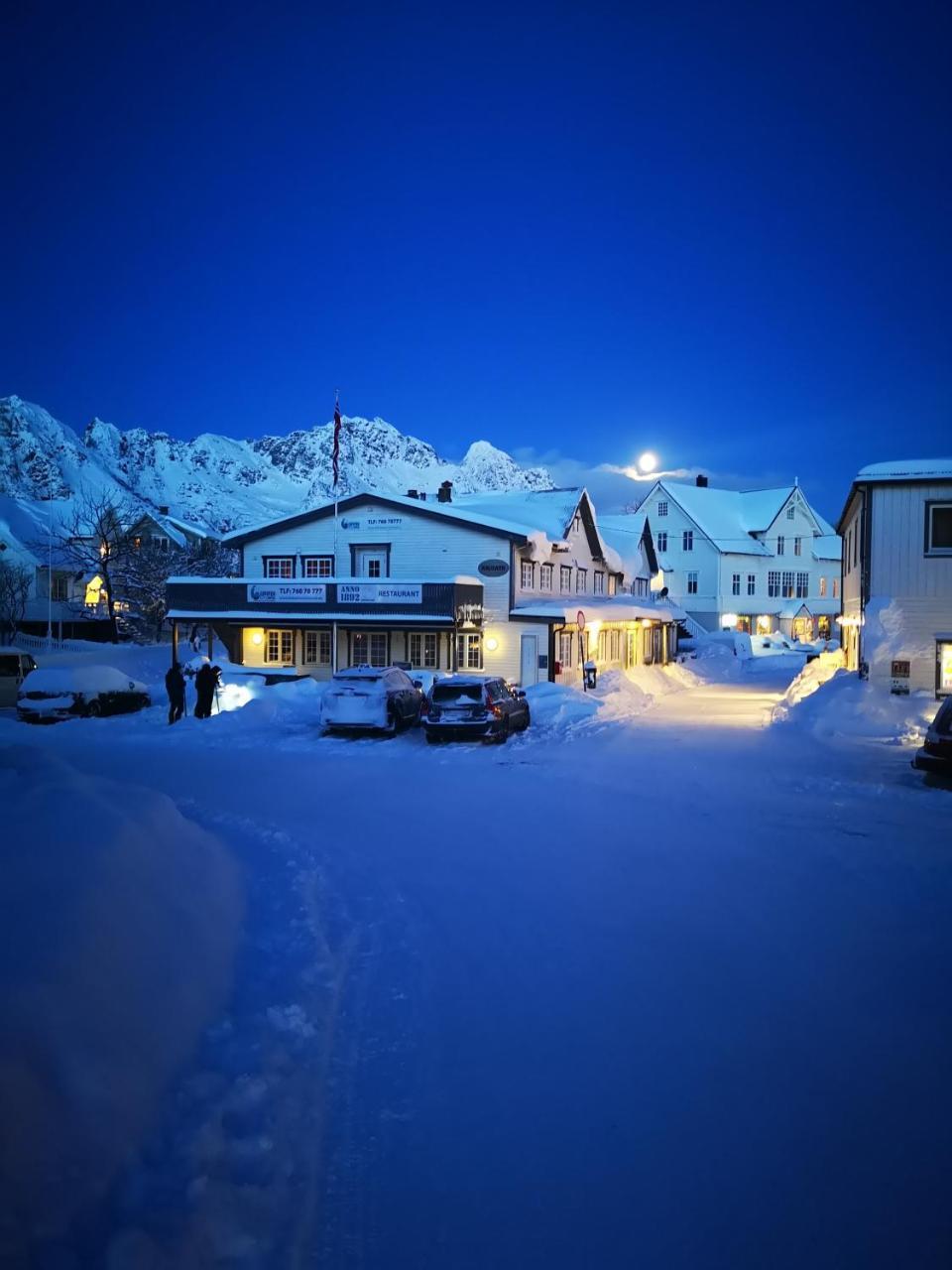 Henningsvær Guesthouse Eksteriør billede