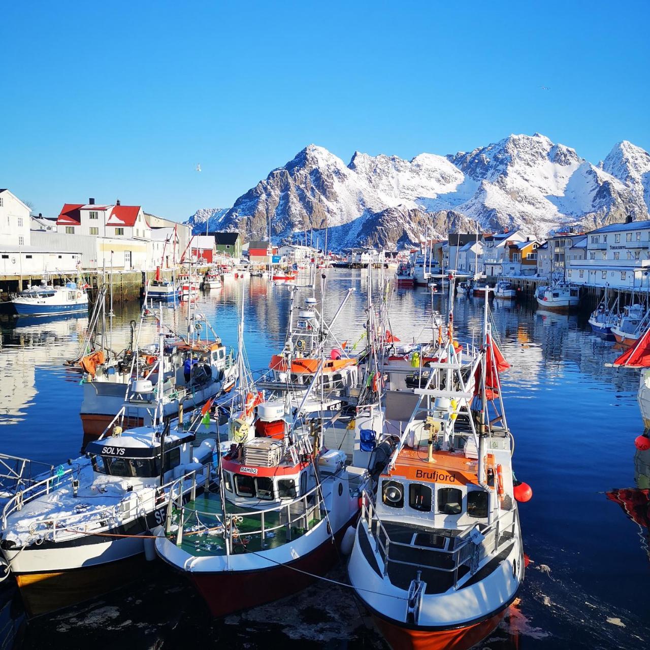 Henningsvær Guesthouse Eksteriør billede